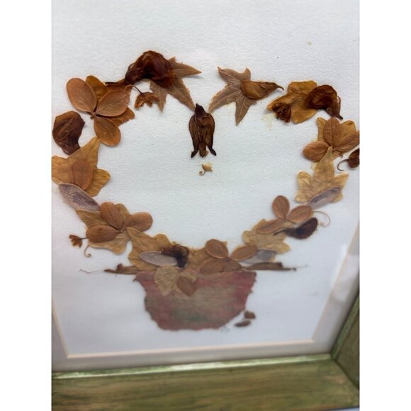 Vtg Botanical Art‎ Framed Pressed Flower Heart Green Wood Frame Wall Decor - Picture 3 of 6